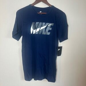 NWT Nike Graphic T-Shirt Mens Small Navy Blue Athletic Cut Short Sleeve
